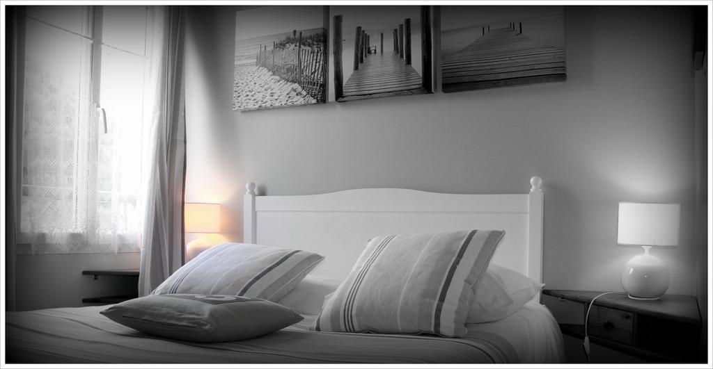 Logis Hotel La Chaize นัวร์มูติเย-ออง-ลิล ภายนอก รูปภาพ