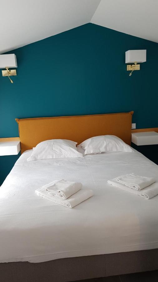 Logis Hotel La Chaize นัวร์มูติเย-ออง-ลิล ภายนอก รูปภาพ